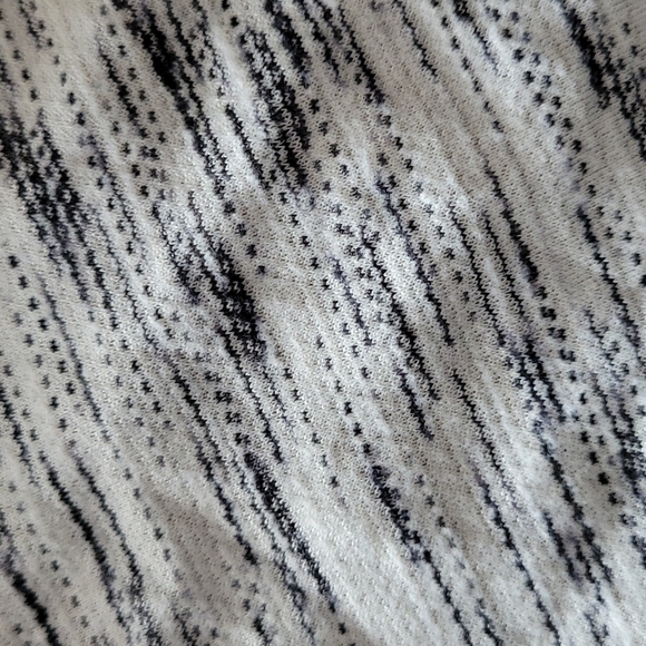 Lululemon, size 4, tank top, grey and white - Picture 4 of 4